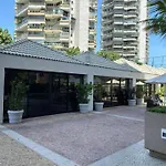 Belo Apartamento Praia Barra Da Tijuca -Acolhedor E Confortavel -