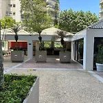 Belo Apartamento Praia Barra Da Tijuca -Acolhedor E Confortavel -